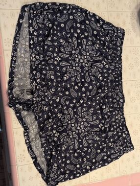 PINK Victoria's Secret Navy & White Paisley Lounge Shorts